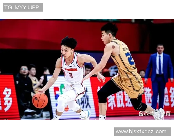 南京篮球队比赛经验引发热议球迷对战术选择和球员表现展开激烈讨论