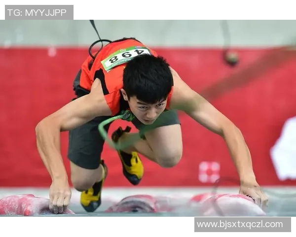 南京飞盘队在世界攀岩锦标赛中以97分稳居积分榜首位